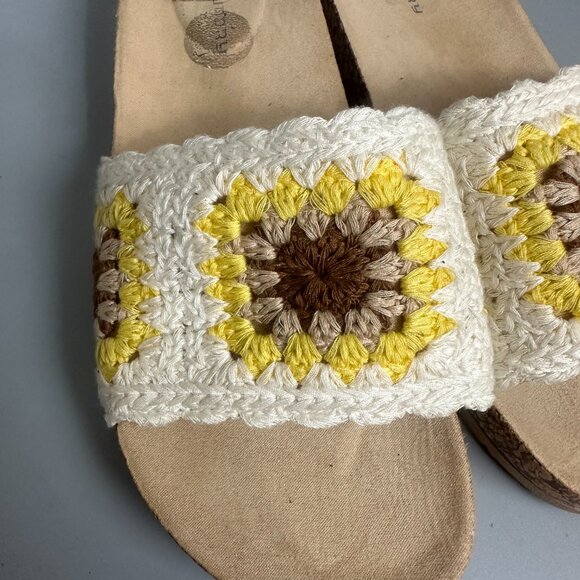CL By Laundry slides sandals sz 10 wedge crochet yellow brown  boho hippie NEW - Picture 4 of 6